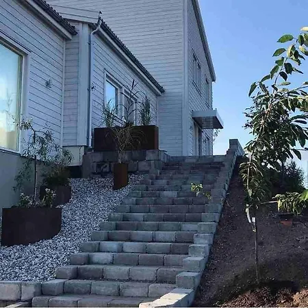 Unique Luxury Sustainable Villa, Stunning View * Naantali